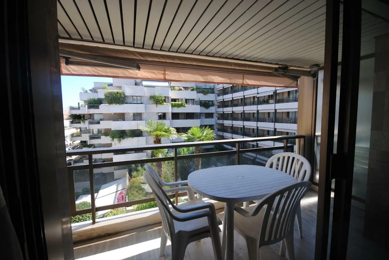 Residence Gray D'Albion Studio Bra507 Cannes France